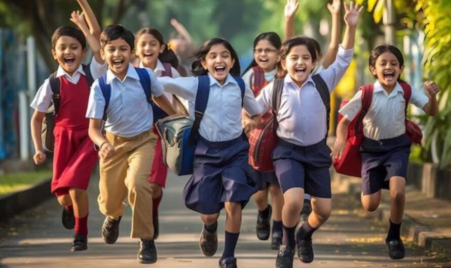 School Holidays: स्कूली बच्चों की हो गई मौज, जुलाई में महीने इतने दिन बंद रहेंगे स्कूल